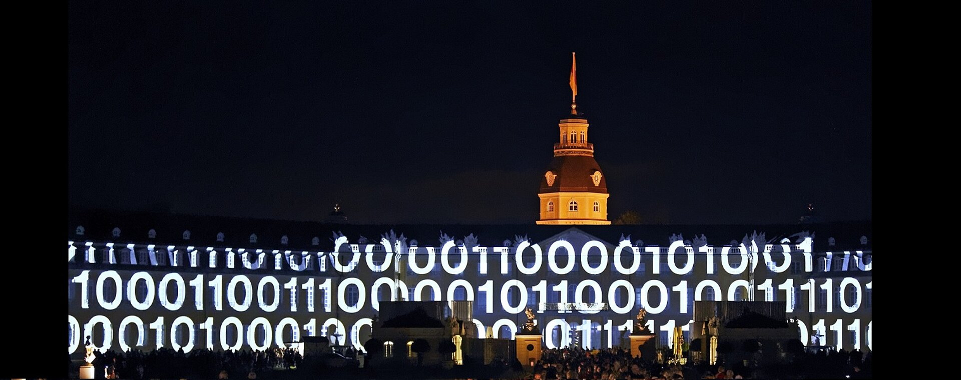 Bild Karlsruhe Schloss bei Nacht